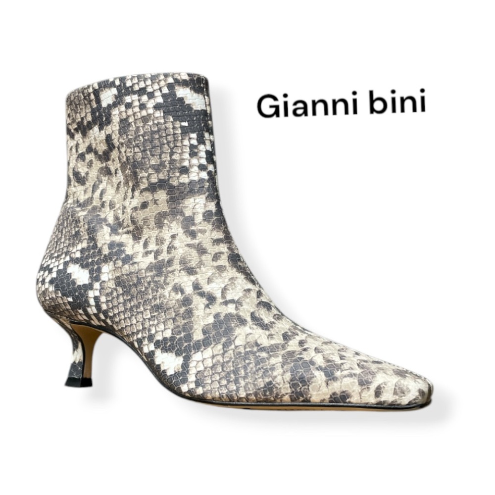 Gianni Bini Black and Cream Snake Print Booties